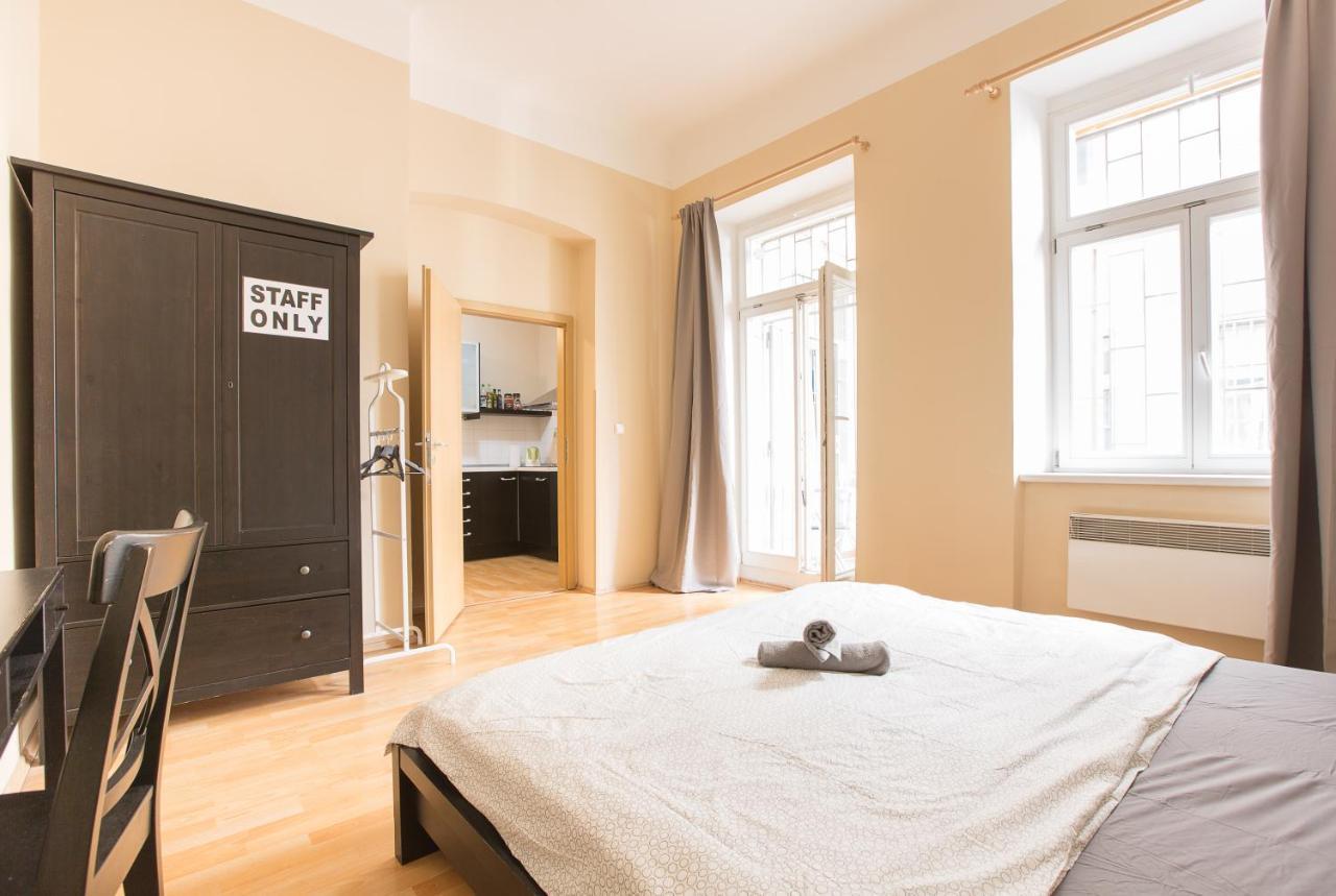 Premier Apartments Near The Museum Prague Luaran gambar